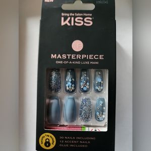 Kiss press on nails